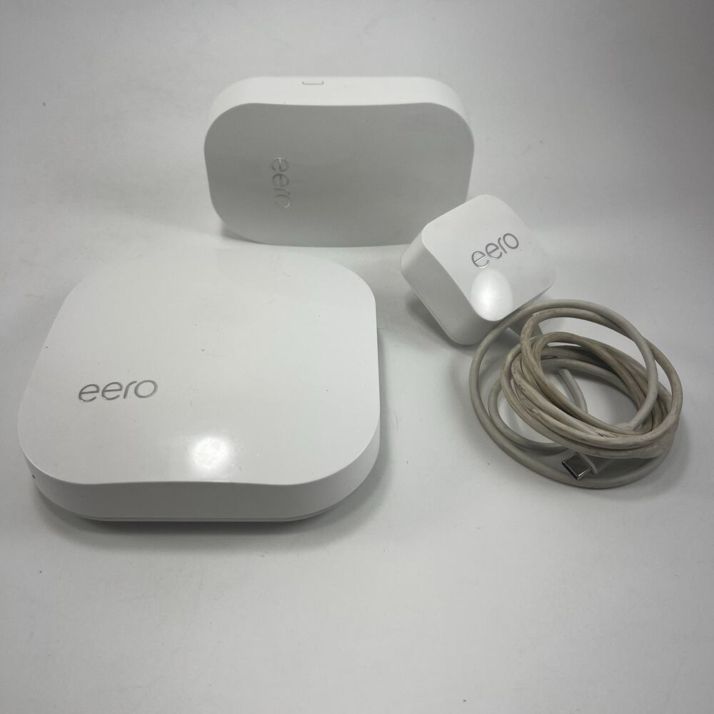 eero Pro B010001 2nd Generation AC Tri-Band Mesh Router AND D010001 Extender
